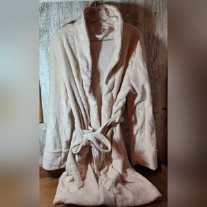 Super Soft Cozy Pink Women's Robe Snowflake Embedded Design